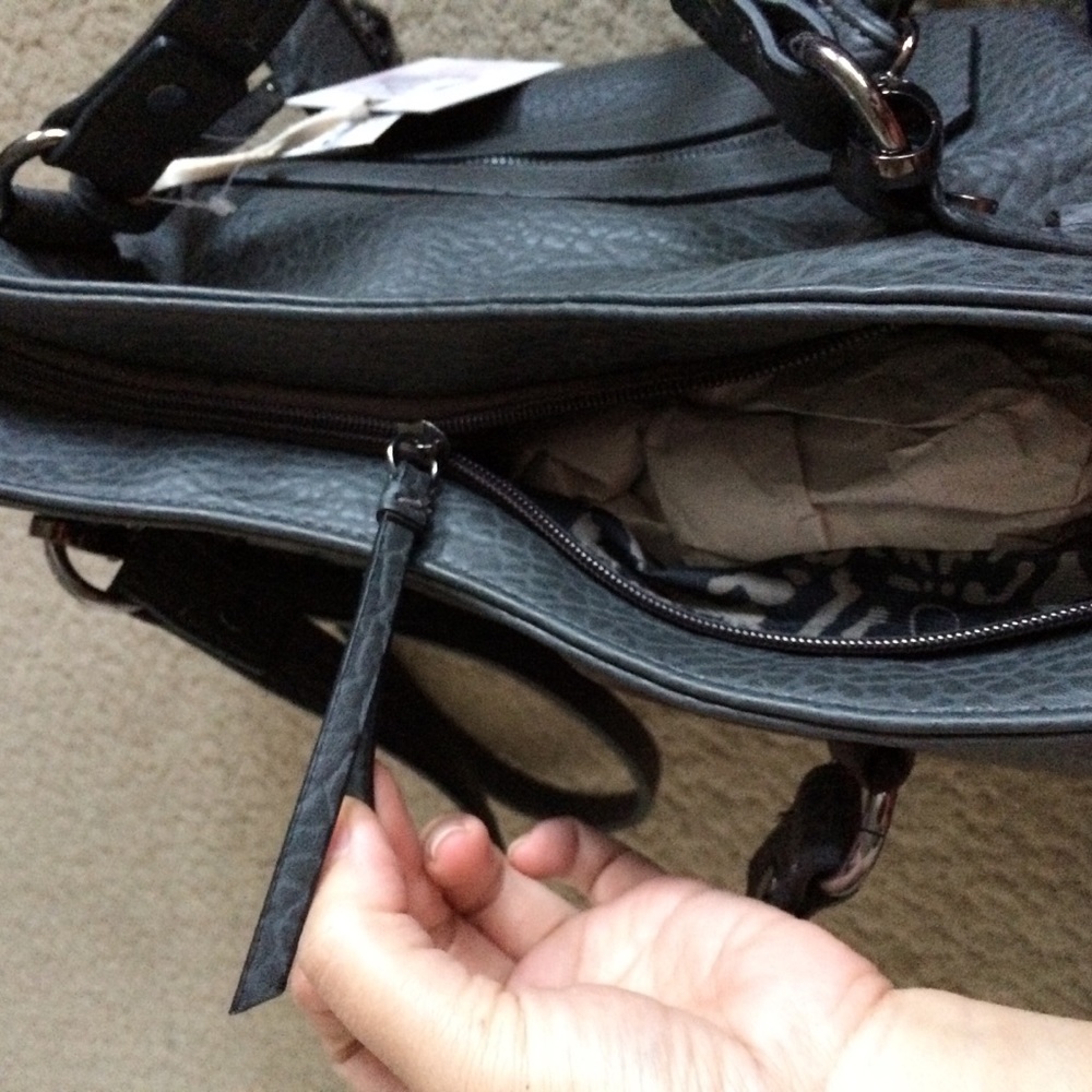 Jessica Simpson gray handbag - Picture 5 of 8